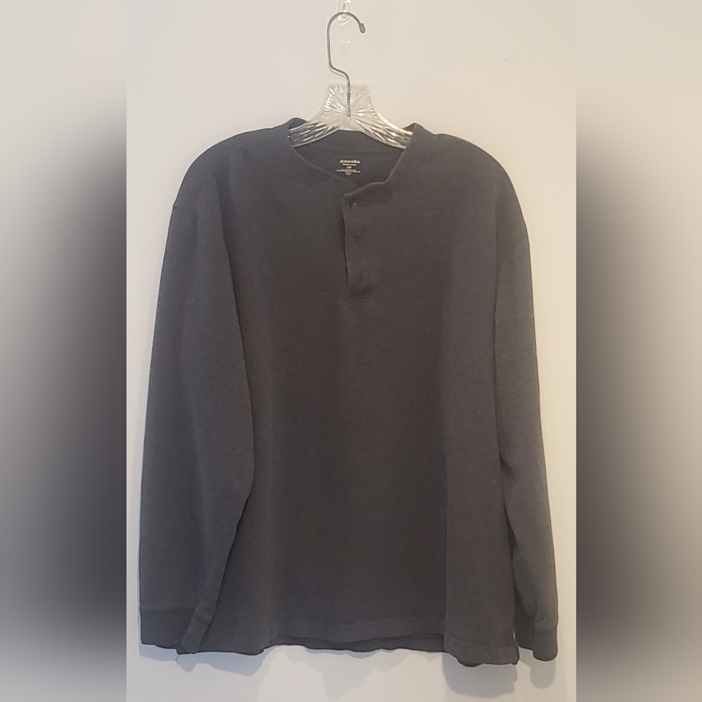Men's Gray Henley Shirt